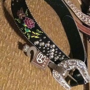 Small women’s Roper belt